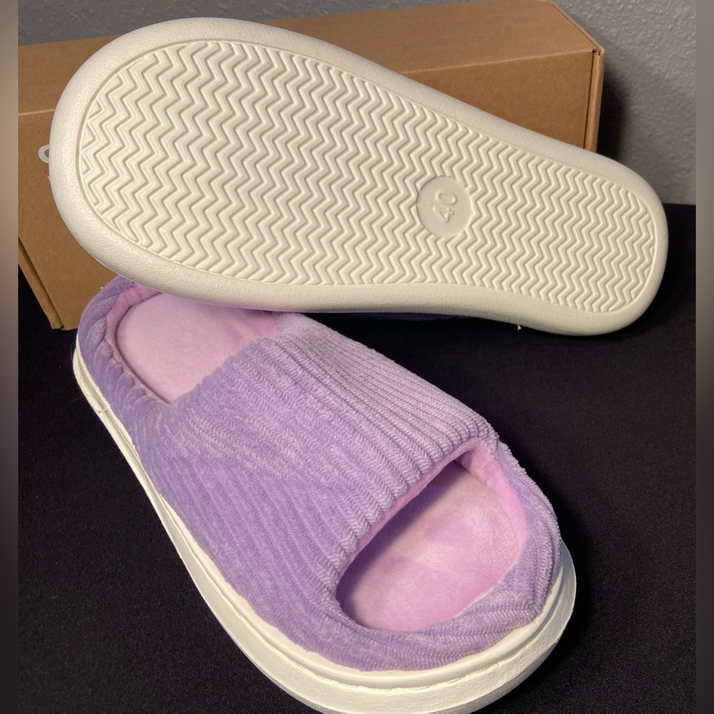 GIFT READY 🎅🏻 SOUL ROSE ~ Slippers ~ Sz 40 ~ Purple ~ Memory Foam ~ New in Box!